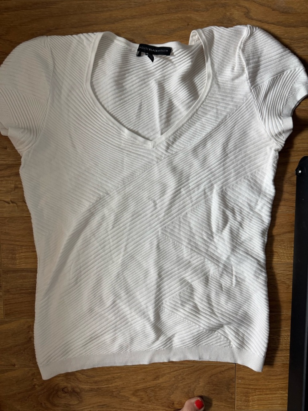 White House Black Market White V-Neck Short Sleeve Ribbed Top